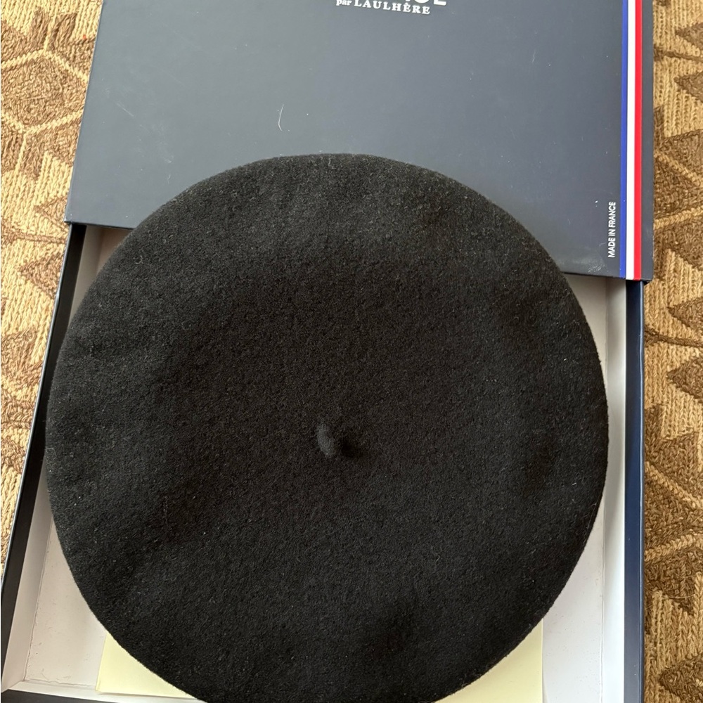 Laulhere Black French Beret 55